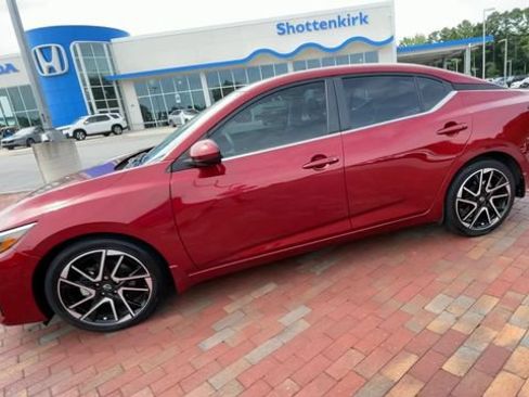 Used 2024 Nissan Sentra SV FWD image 6