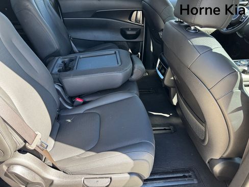 New 2025 Kia Carnival SX Prestige FWD image 14