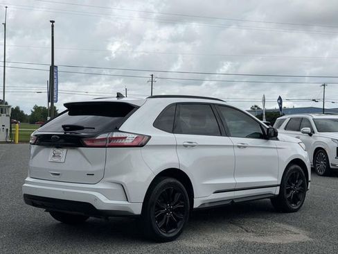 Used 2024 Ford Edge SE w/ Black Appearance Package AWD/4WD image 15