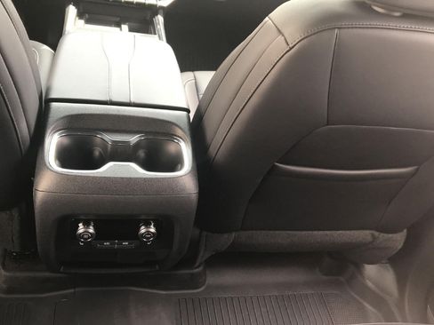 Used 2026 GMC Acadia Elevation w/ Black Edition AWD/4WD image 57