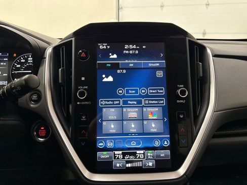 Used 2024 Subaru Crosstrek 2.0i Premium image 17