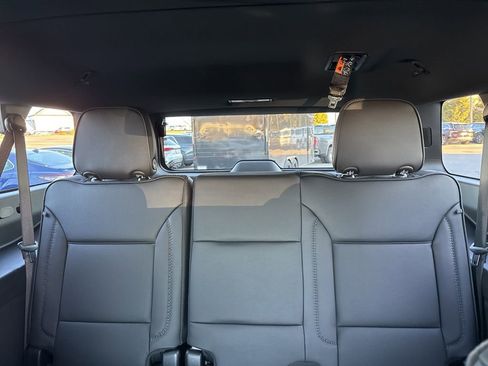 New 2026 GMC Yukon XL Denali image 33