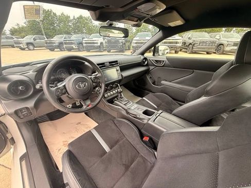 Used 2025 Toyota GR86 Premium w/ Performance Package RWD image 8