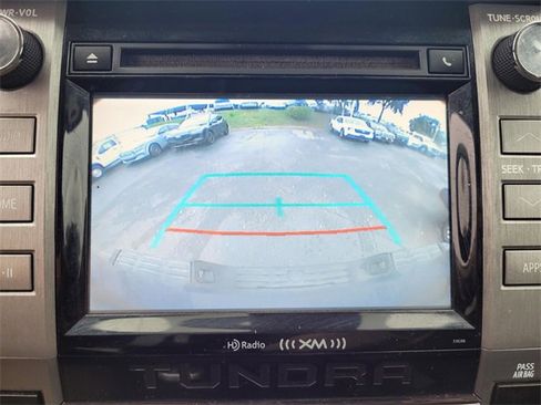 Used 2018 Toyota Tundra SR5 w/ SR5 Upgrade Package image 15