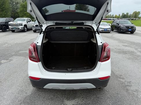 Certified 2021 Buick Encore Preferred AWD/4WD image 10