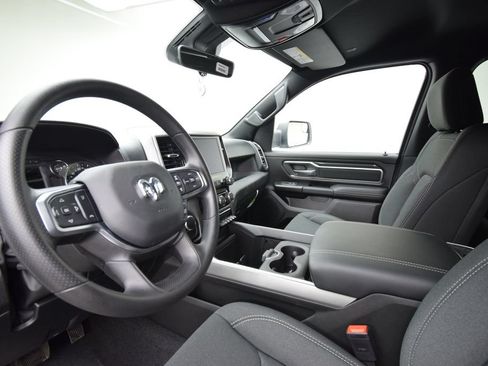 New 2026 RAM 1500 4x4 Crew Cab image 29