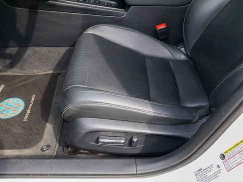 Used 2022 Honda Civic Touring image 13