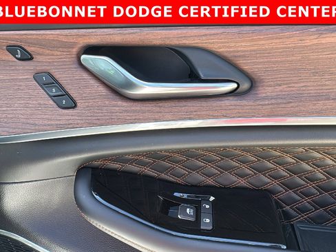 Used 2023 Jeep Grand Cherokee L Summit w/ High Altitude Package AWD/4WD image 32