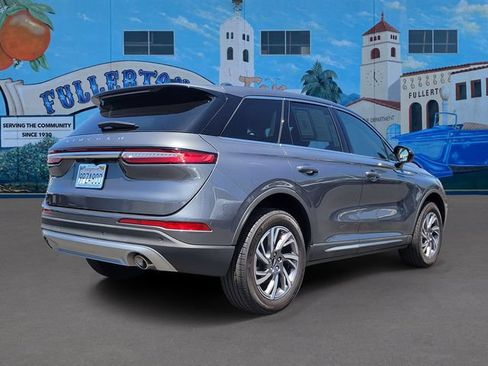 Used 2025 Lincoln Corsair FWD image 3