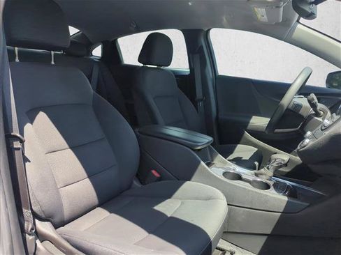 Used 2022 Chevrolet Malibu LT FWD image 27