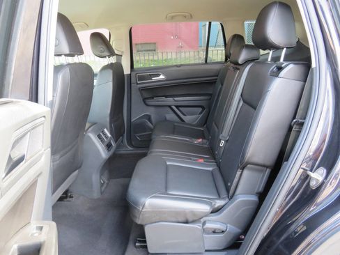 Used 2018 Volkswagen Atlas SE image 20