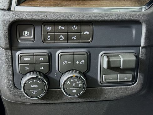 New 2026 Chevrolet Tahoe High Country AWD/4WD image 10