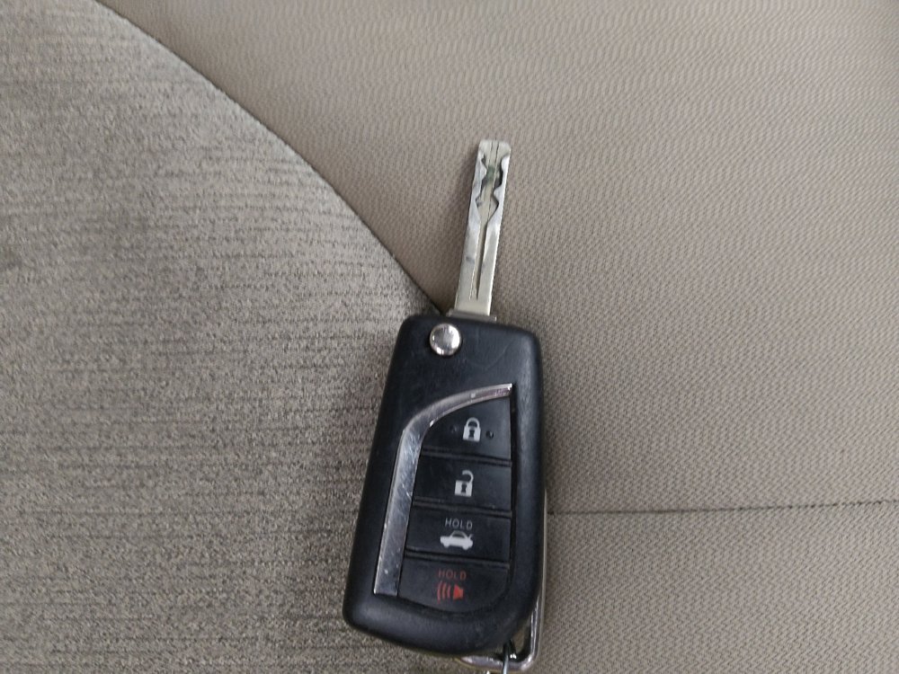 Used 2022 Toyota Camry LE FWD image 32