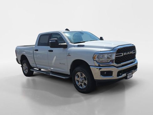 Used 2024 RAM 3500 Big Horn w/ Protection Group AWD/4WD image 8