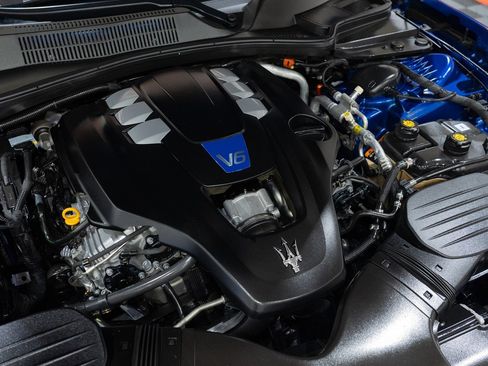 Used 2021 Maserati Ghibli S GranSport RWD image 56