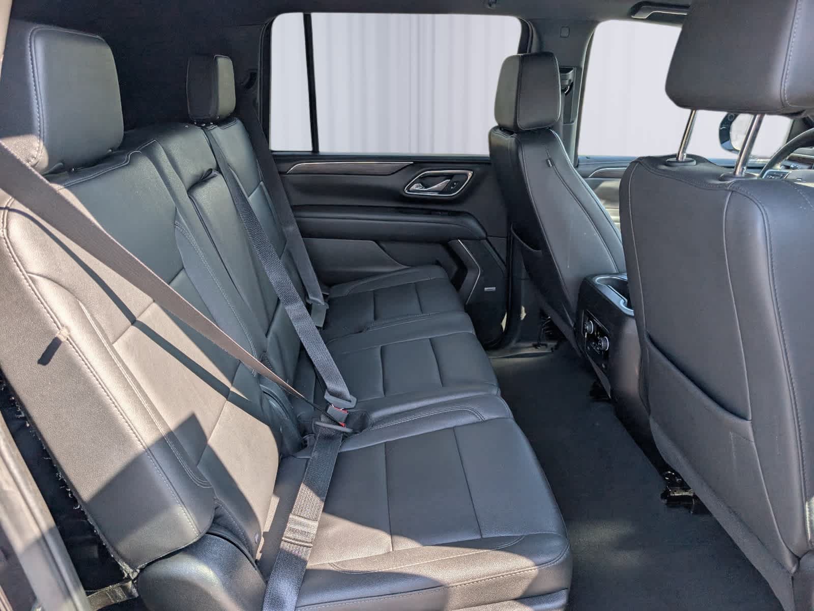 Used 2023 Chevrolet Suburban LT AWD/4WD image 11