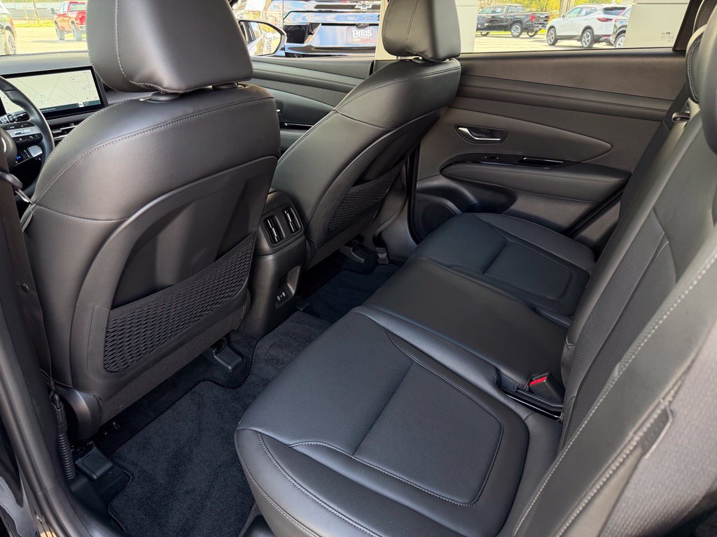 Used 2026 Hyundai Tucson Limited FWD image 18