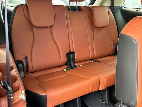 New 2026 Kia Carnival EX FWD image 14