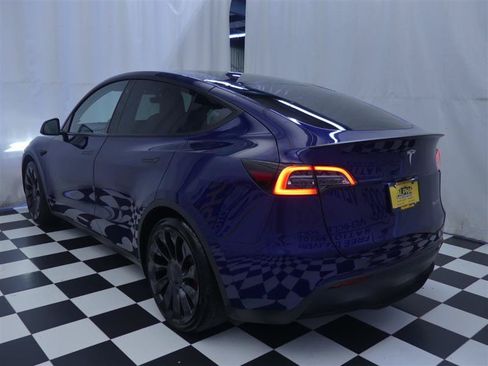Used 2023 Tesla Model Y Performance AWD/4WD image 4