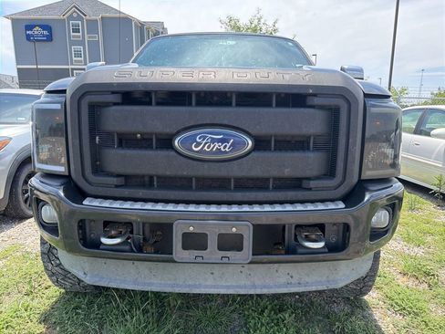 Used 2015 Ford F350 Platinum w/ FX4 Off-Road Package AWD/4WD image 2