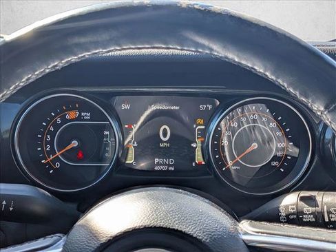 Used 2021 Jeep Wrangler Unlimited Sahara image 11