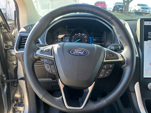 Used 2024 Ford Edge SEL image 13