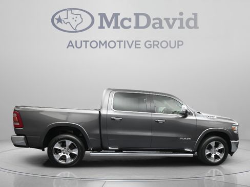 Used 2019 RAM 1500 Laramie AWD/4WD image 9