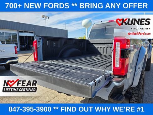 New 2026 Ford F250 Lariat w/ Black Appearance Package AWD/4WD image 13