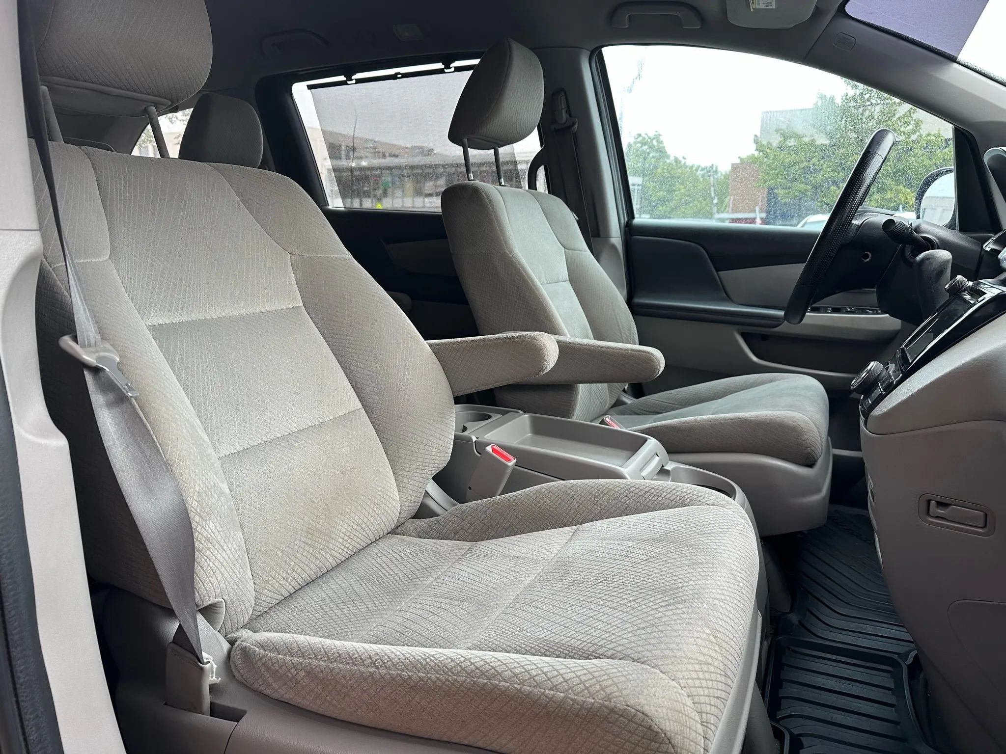 Used 2016 Honda Odyssey SE image 14