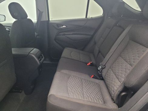 Used 2018 Chevrolet Equinox LT image 18