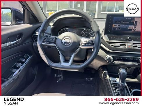Certified 2023 Nissan Altima 2.5 SR w/ SR Premium Package FWD image 15