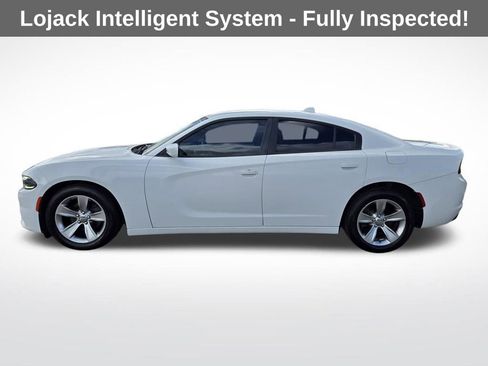 Used 2016 Dodge Charger SXT image 5