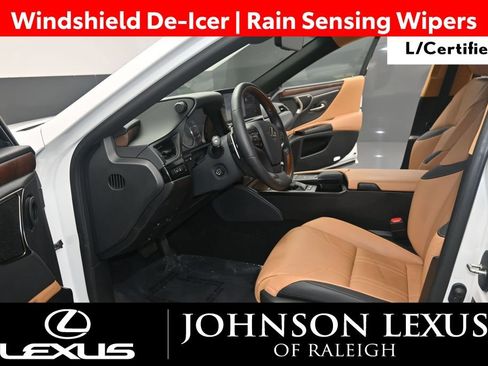 Certified 2022 Lexus ES 300h Ultra Luxury w/ Accessory Package 2 FWD image 13