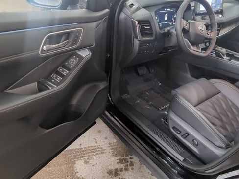 New 2026 Nissan Rogue Platinum w/ Platinum Premium Package image 6