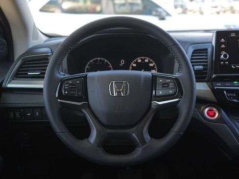 Used 2026 Honda Odyssey EX-L image 16