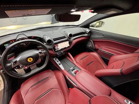 Used 2020 Ferrari GTC4Lusso T RWD image 4