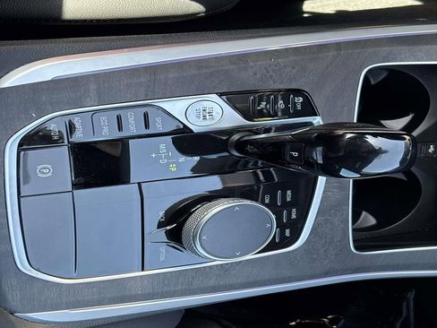 Used 2022 BMW X5 sDrive40i w/ Premium Package image 19