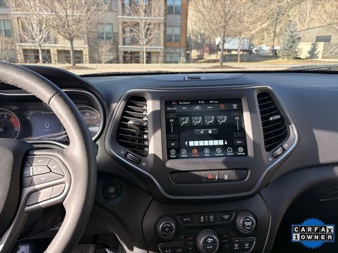 Used 2022 Jeep Cherokee Latitude Lux image 6