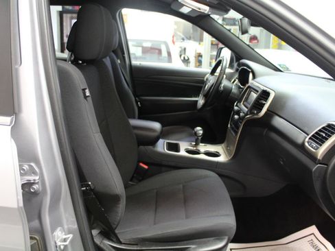 Used 2014 Jeep Grand Cherokee Laredo image 21