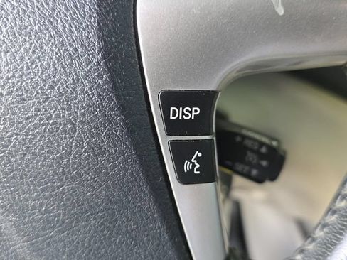 Used 2012 Toyota Highlander SE w/ Tow Pkg FWD image 25