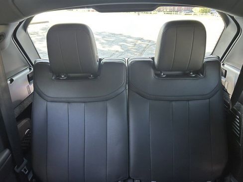 Used 2024 Land Rover Range Rover Long Wheelbase SE image 25