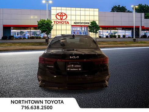 Used 2023 Kia Forte LXS FWD image 5