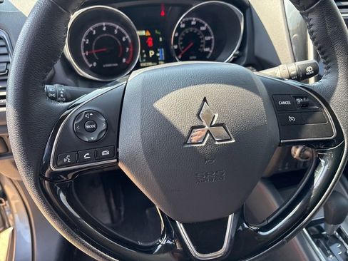 Used 2025 Mitsubishi Outlander Sport SE image 14