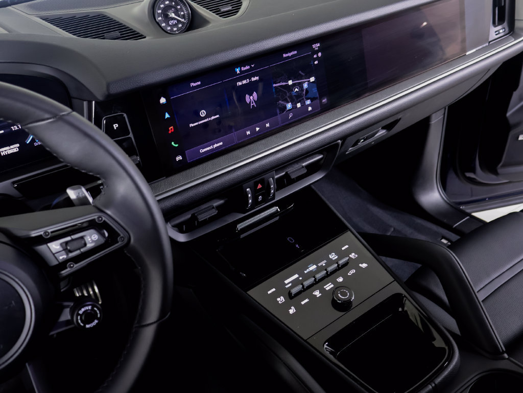 Certified 2026 Porsche Cayenne S AWD/4WD image 16