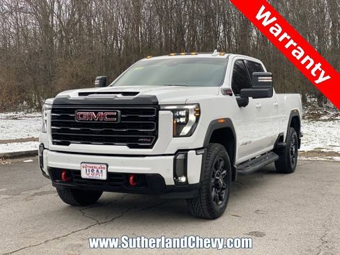 Used 2024 GMC Sierra 2500 AT4 w/ Technology Package image 3