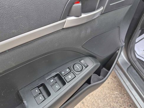Used 2019 Hyundai Elantra SE w/ Cargo Package image 11