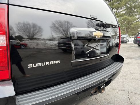 Used 2008 Chevrolet Suburban LTZ w/ LTZ Preferred Equipment Group image 8