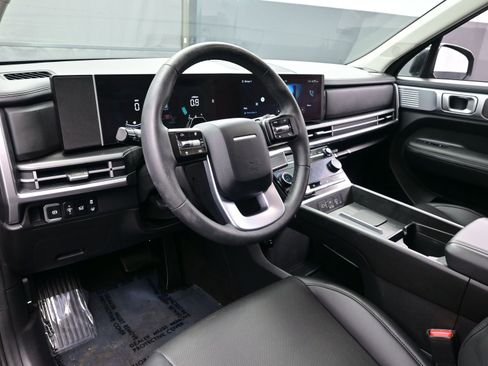 Used 2025 Hyundai Santa Fe XRT image 13