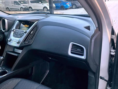 Used 2016 Chevrolet Equinox LS image 18