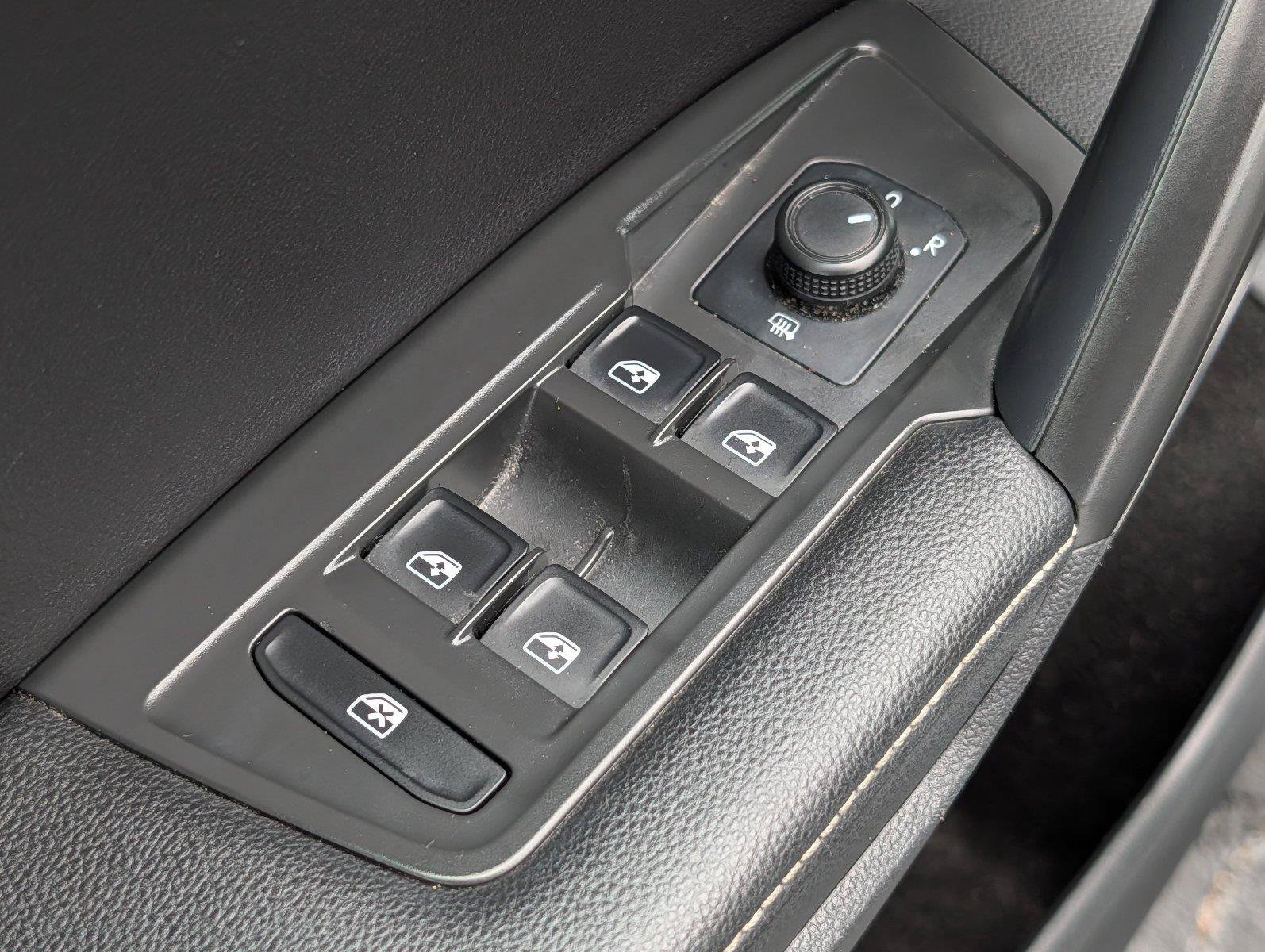 Used 2023 Volkswagen Tiguan S FWD image 15